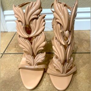 Elegant Tan Women's Sandals